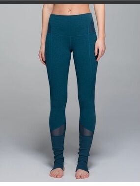 lululemon Devi Yoga pant (alberta lake